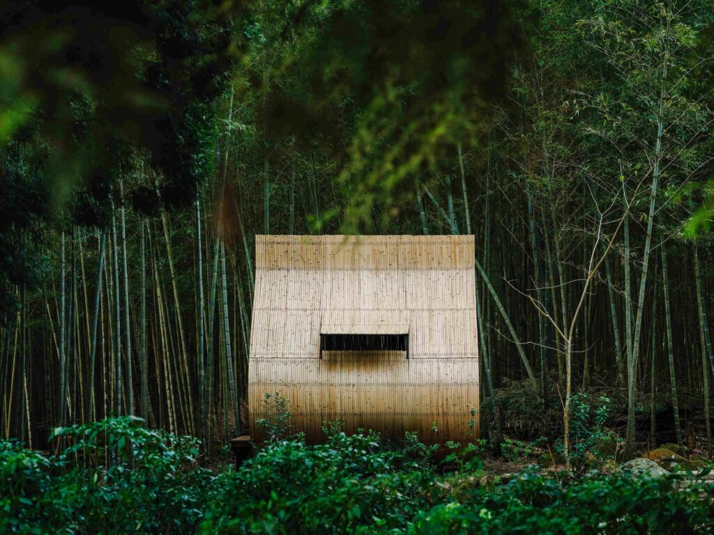 台灣藝術家范承宗的「小竹屋計劃：粽子」的竹編建築設計窗戶。